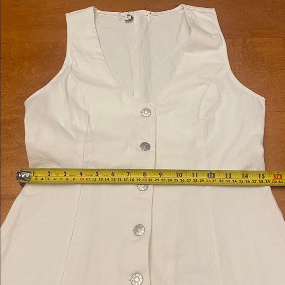 Princess Polly Damico Ivory Sleeveless Button Romper - Picture 7 of 9